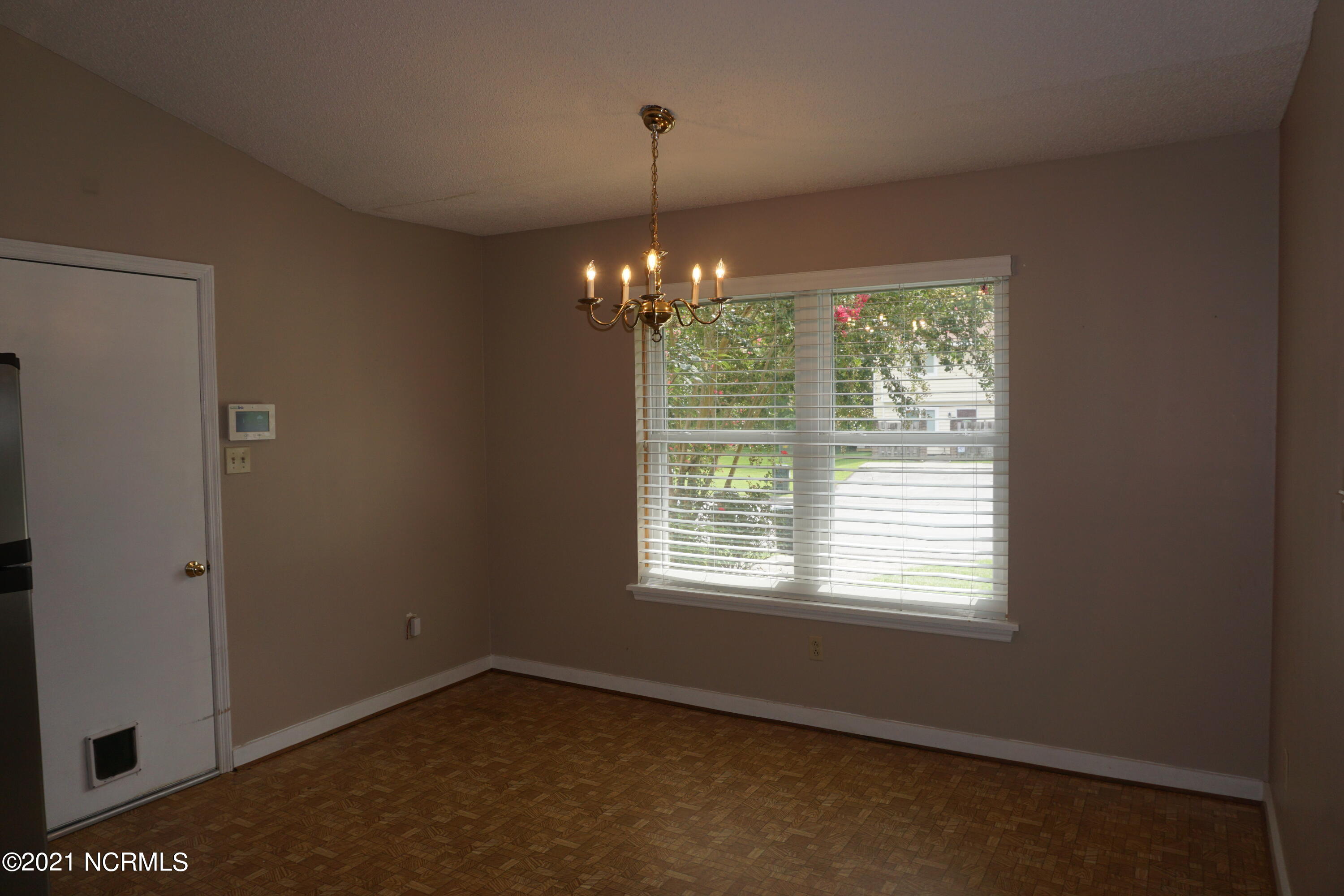 3601 Windy Trail New Bern, NC 28560 - Photo 4 of 14 Dining Area