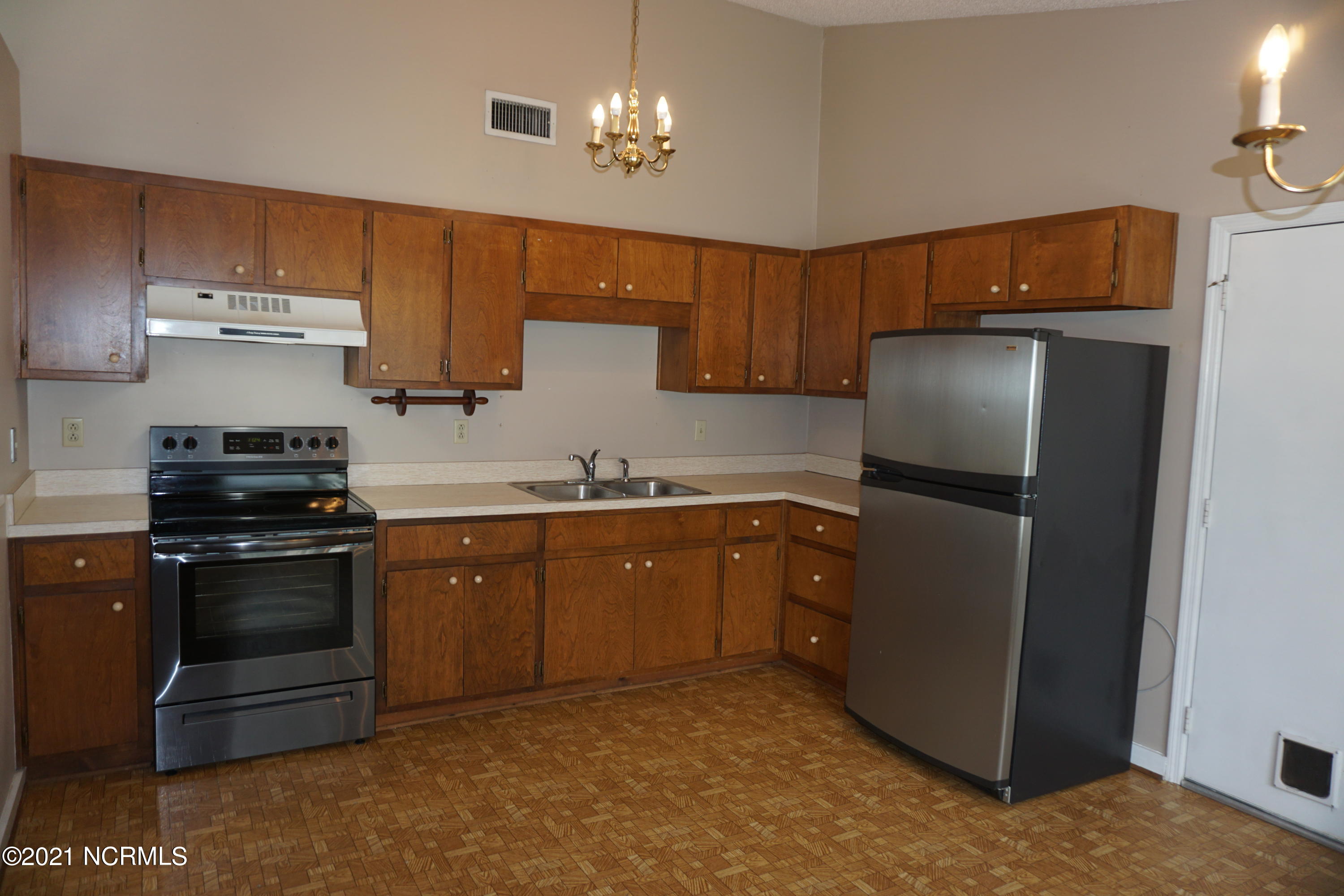 3601 Windy Trail New Bern, NC 28560 - Photo 5 of 14 Kitchen
