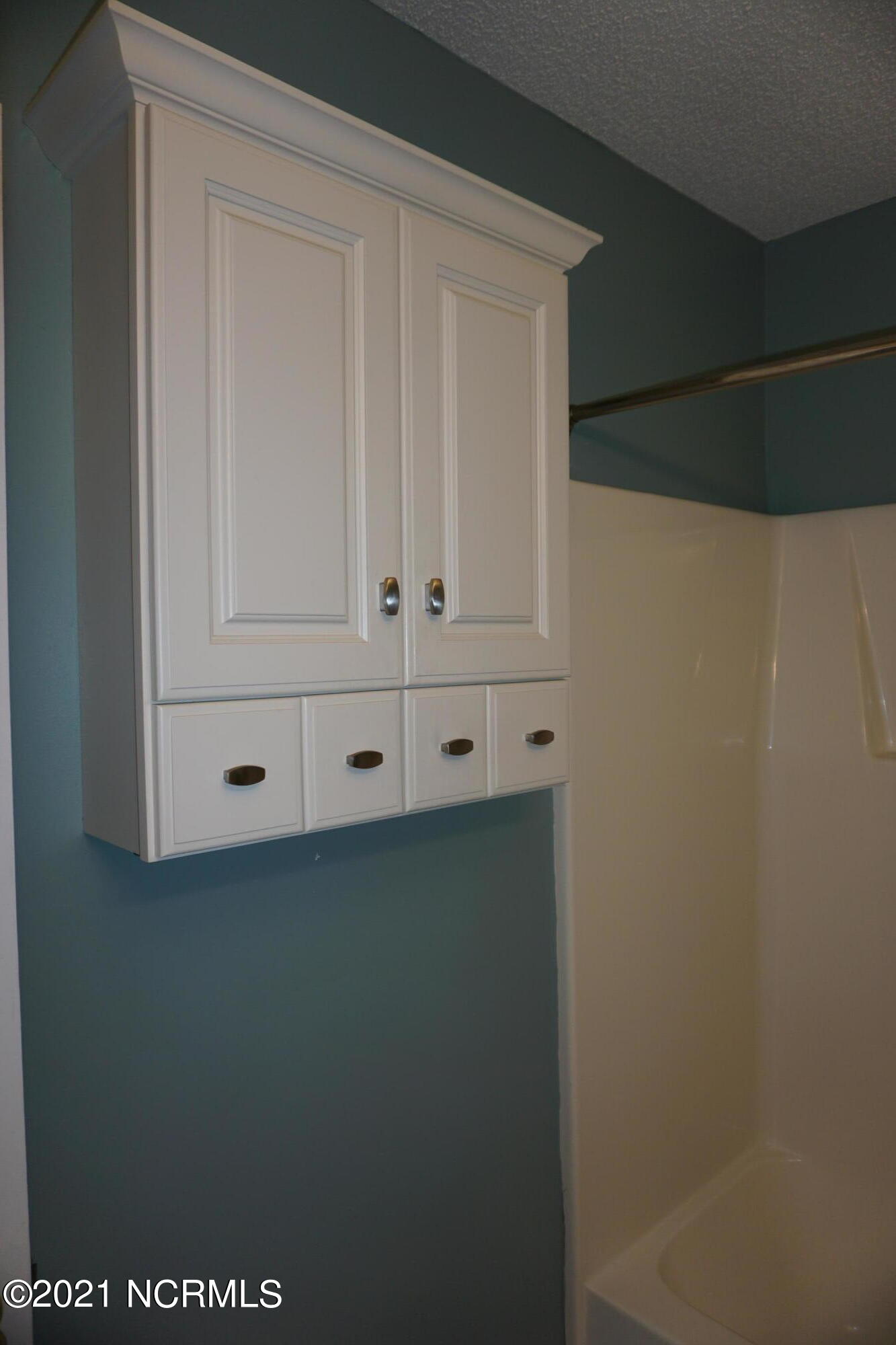 3601 Windy Trail New Bern, NC 28560 - Photo 8 of 14 Bath