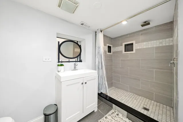 $584,900 | 2436 Grove Avenue, Berwyn, IL 60402