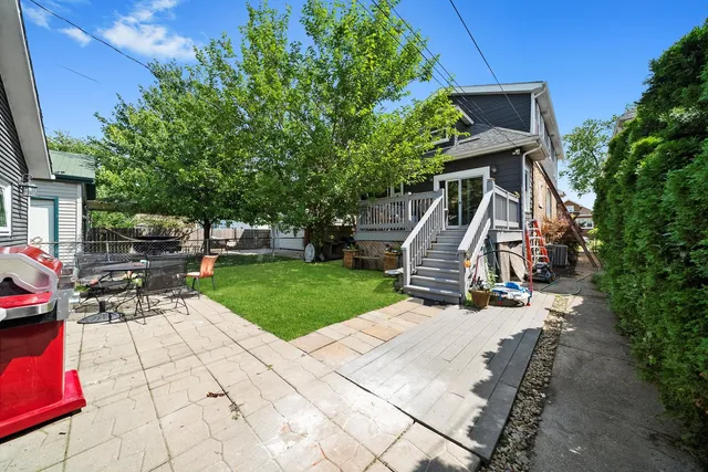 $584,900 | 2436 Grove Avenue, Berwyn, IL 60402