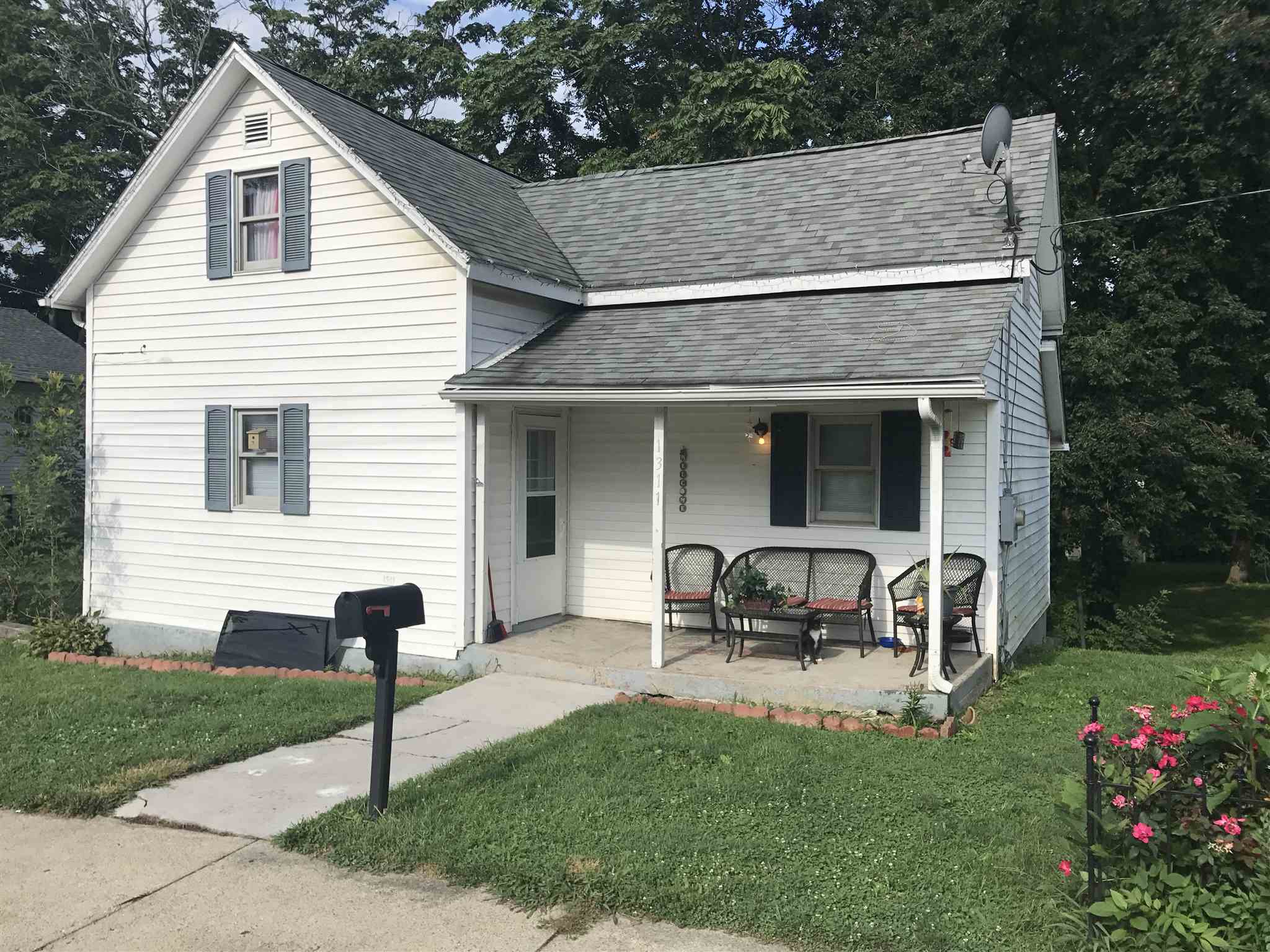 1311 R Street Bedford, IN 47421 - Photo 1 of 15 Gallery Image 1