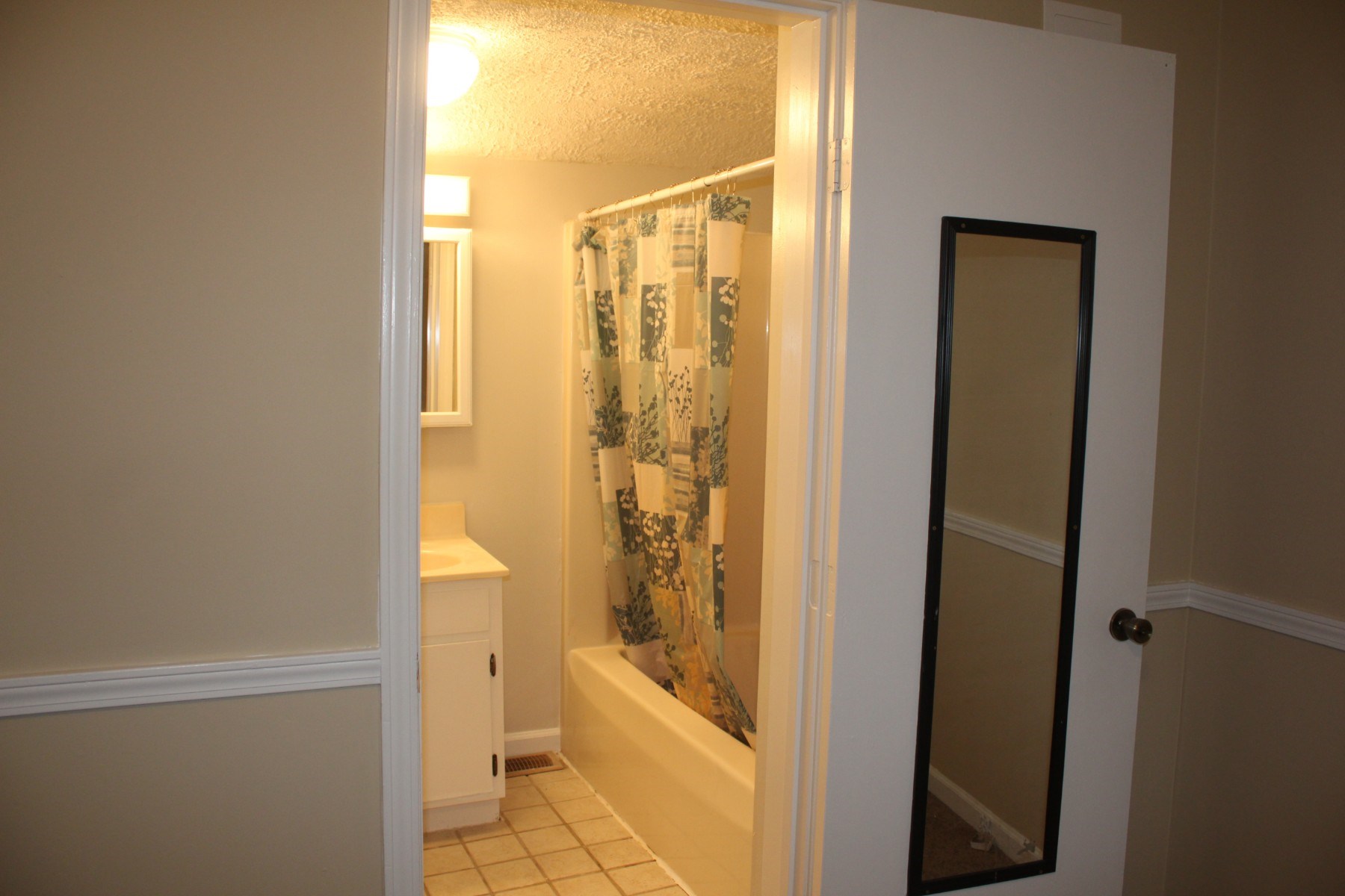 1311 R Street Bedford, IN 47421 - Photo 5 of 15 Gallery Image 5