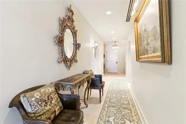$6,200,000 | 2 Canal Street, Unit 2505, New Orleans, LA 70130