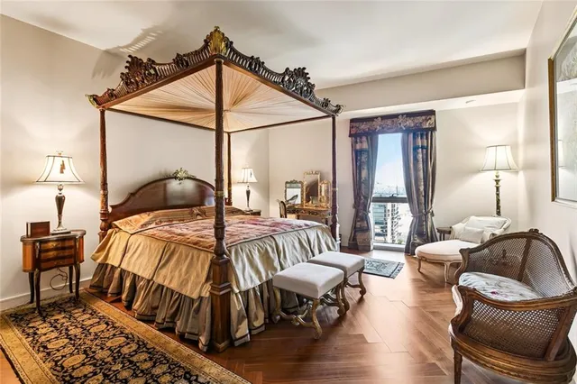 $6,450,000 | 2 Canal Street, Unit 2505, New Orleans, LA 70130