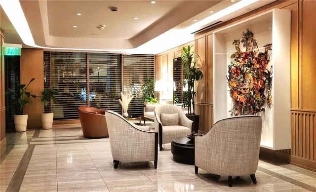 $6,450,000 | 2 Canal Street, Unit 2505, New Orleans, LA 70130