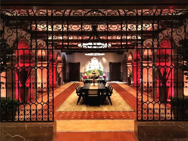 $6,450,000 | 2 Canal Street, Unit 2505, New Orleans, LA 70130