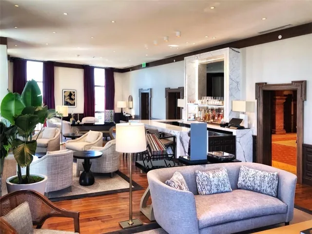 $6,450,000 | 2 Canal Street, Unit 2505, New Orleans, LA 70130