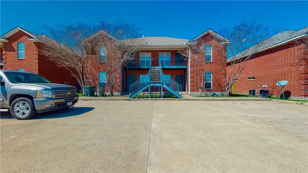 $950 | 1511 Hollow Hill Drive, Unit C, Bryan, TX 77802