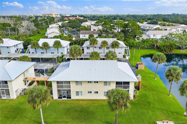 $159,900 | 212 Southeast Village Drive, Unit 212, Port St. Lucie, FL 34952
