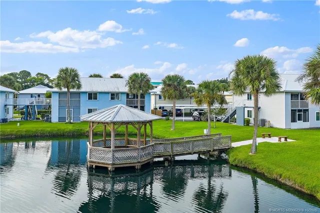 $159,900 | 212 Southeast Village Drive, Unit 212, Port St. Lucie, FL 34952