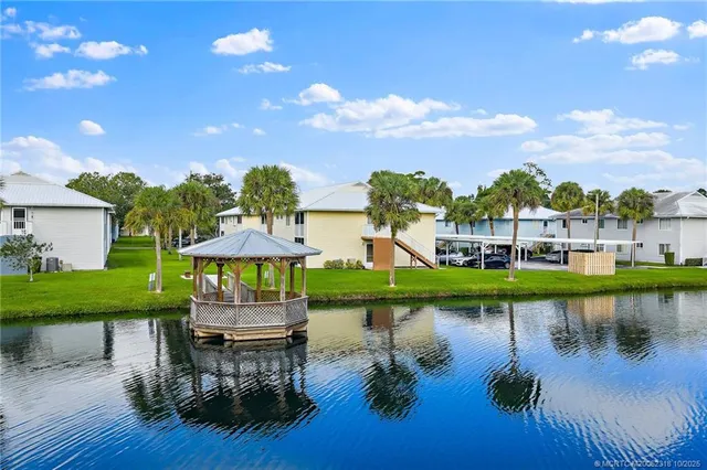 $159,900 | 212 Southeast Village Drive, Unit 212, Port St. Lucie, FL 34952