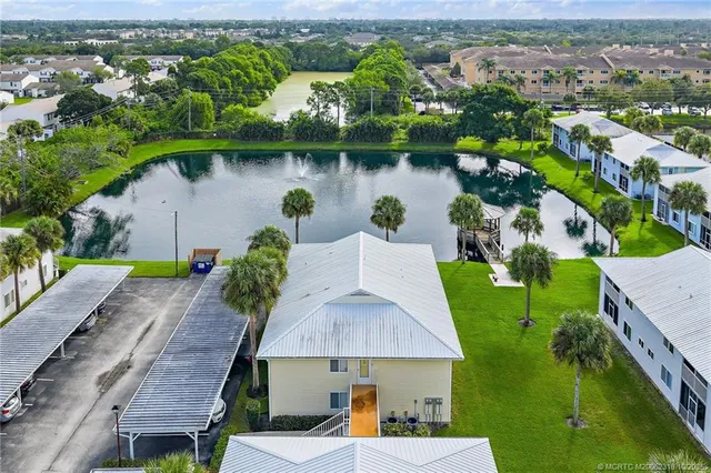 $159,900 | 212 Southeast Village Drive, Unit 212, Port St. Lucie, FL 34952