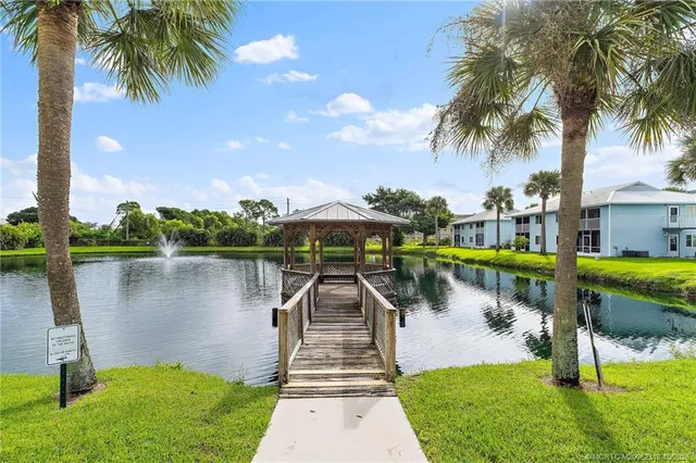 $159,900 | 212 Southeast Village Drive, Unit 212, Port St. Lucie, FL 34952