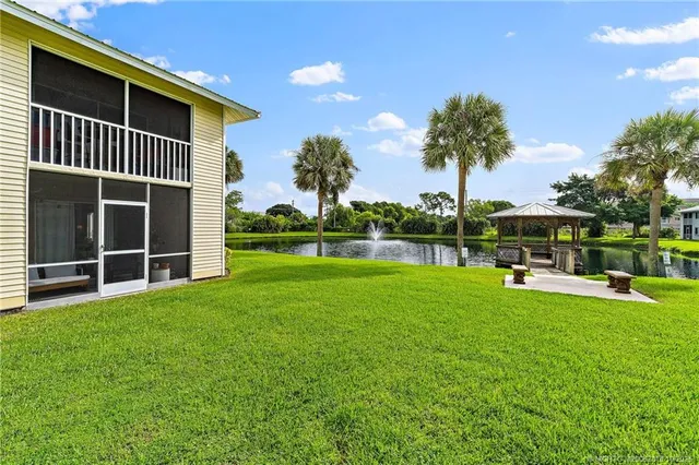$159,900 | 212 Southeast Village Drive, Unit 212, Port St. Lucie, FL 34952