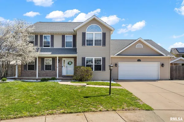$425,000 | 1130 Belsly Way, Metamora, IL 61548