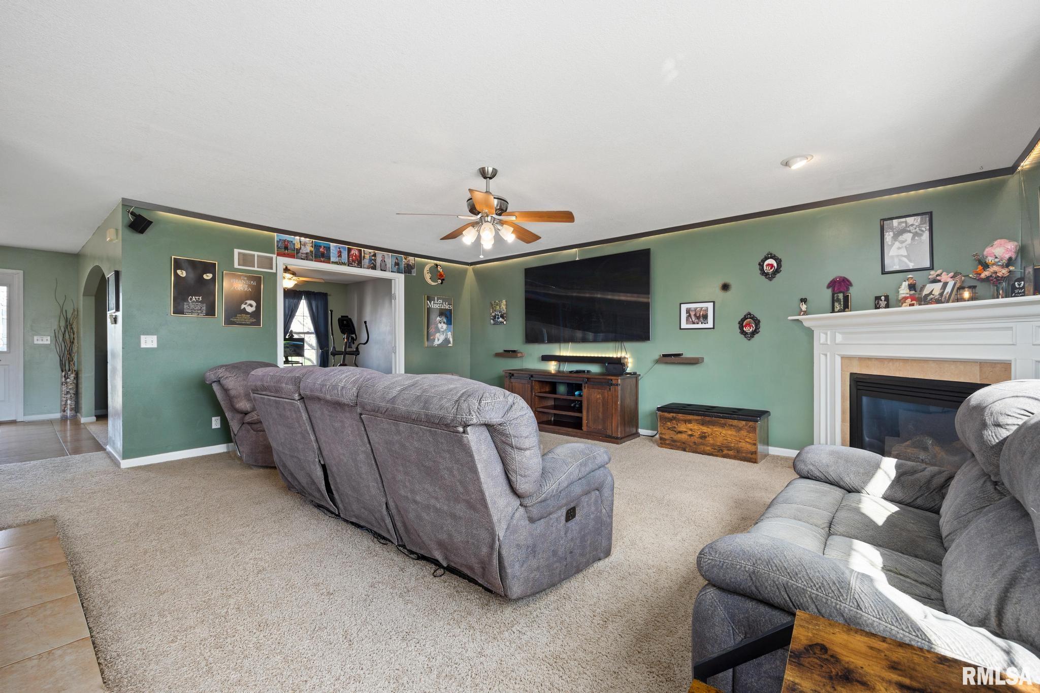 1130 Belsly Way Metamora, IL 61548 - Photo 13 of 59