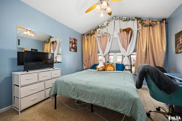 $425,000 | 1130 Belsly Way, Metamora, IL 61548