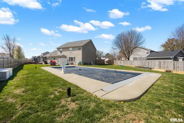 $425,000 | 1130 Belsly Way, Metamora, IL 61548