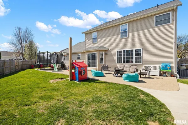 $425,000 | 1130 Belsly Way, Metamora, IL 61548