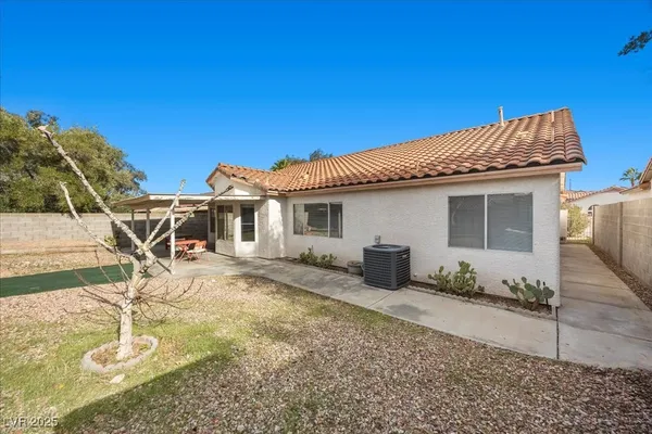 $480,000 | 727 Triple Crown Street, Henderson, NV 89015