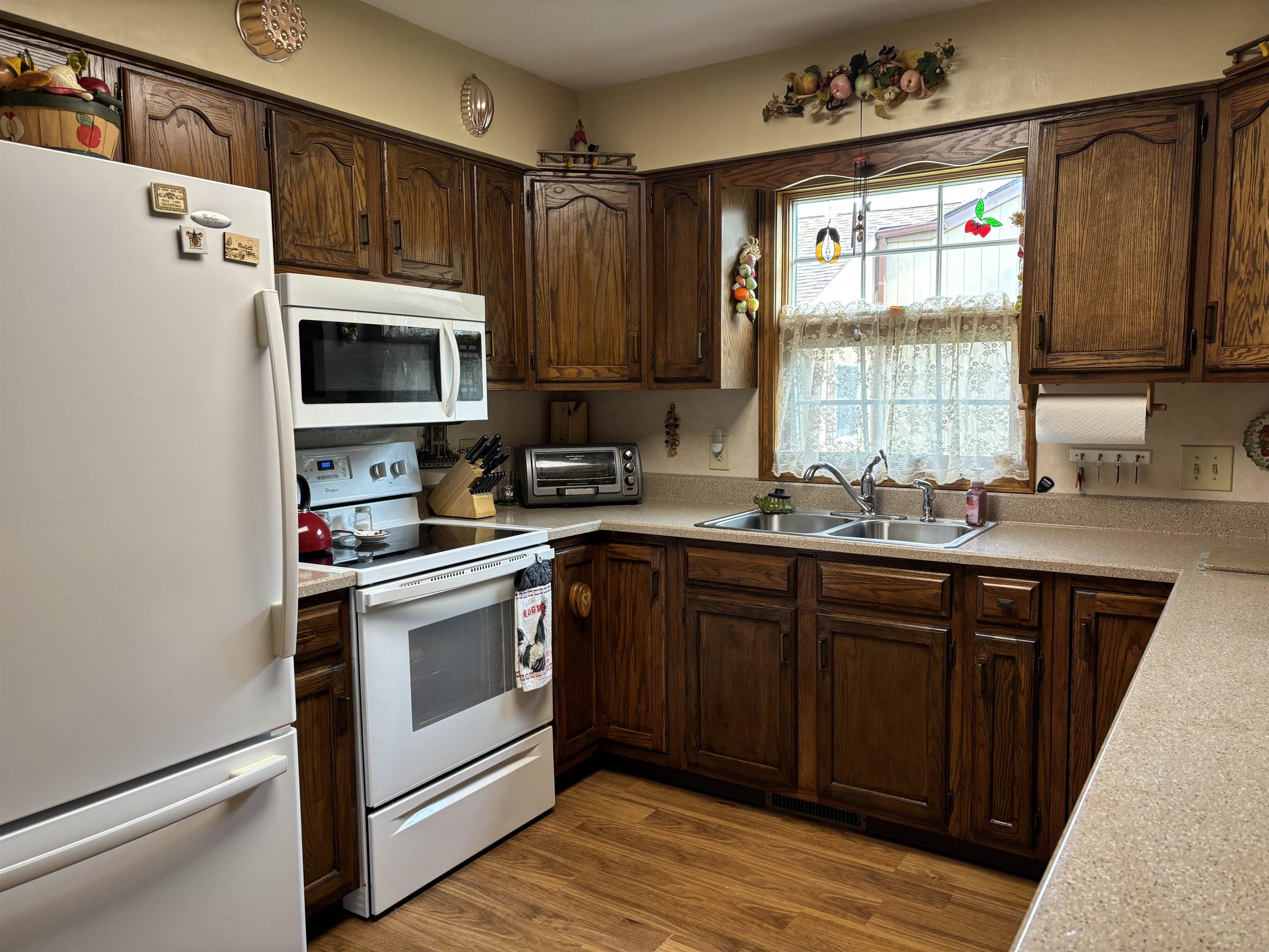 589 Churchgrove Road Frankenmuth, MI 48734 - Photo 8 of 39