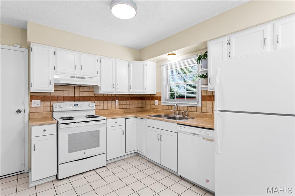 904 Fort Henry Road Belleville, IL 62221 - Photo 8 of 35