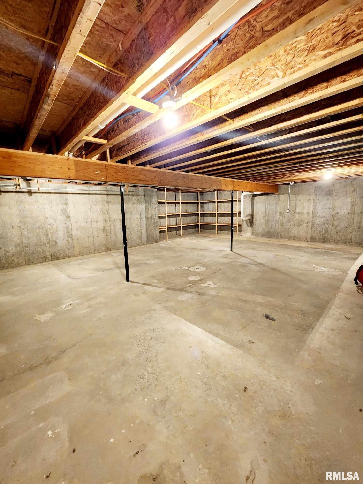 626 South State Road Mendon, IL 62351 - Photo 17 of 22 Gallery Image 17
