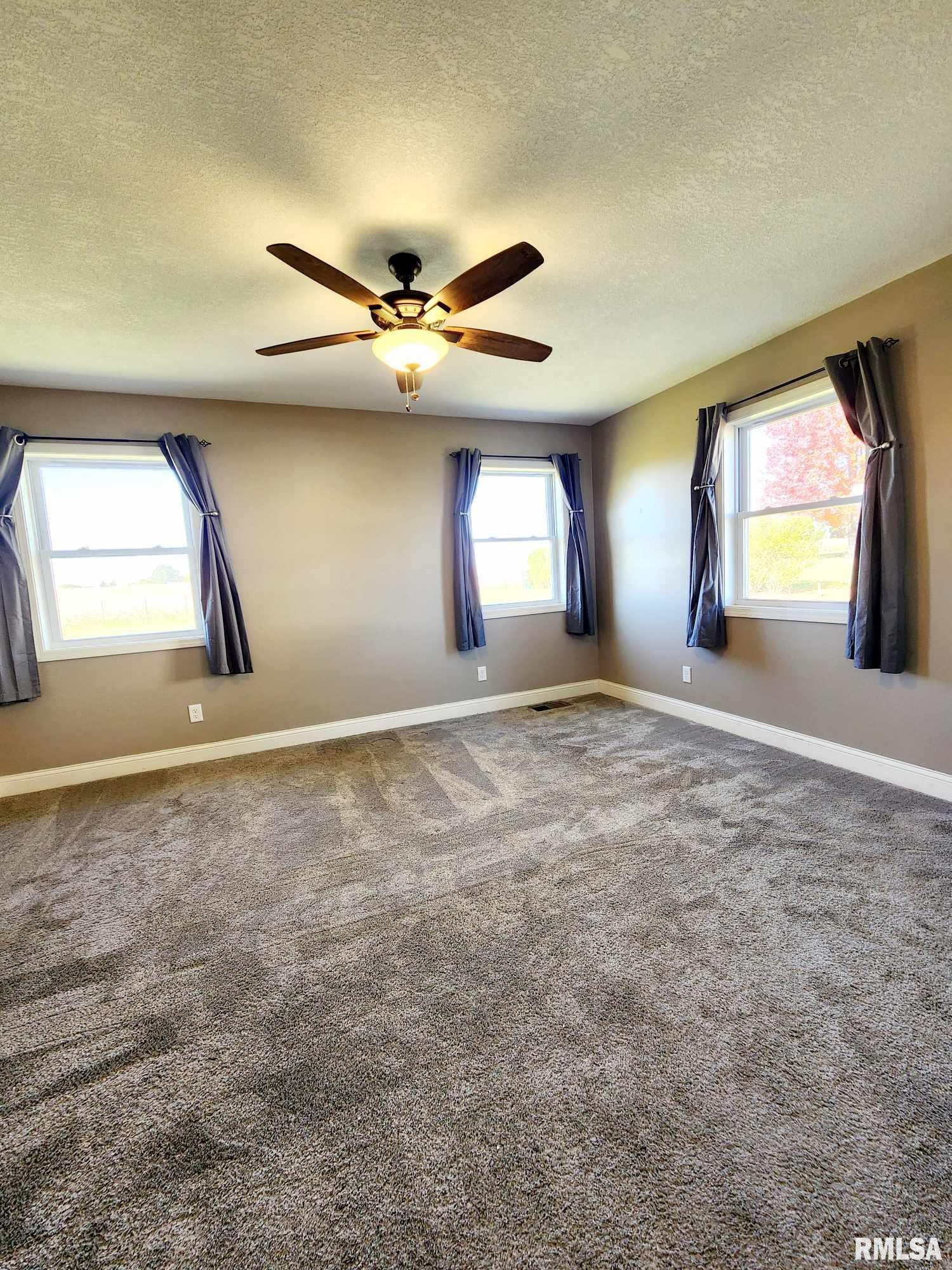 626 South State Road Mendon, IL 62351 - Photo 9 of 22 Gallery Image 9