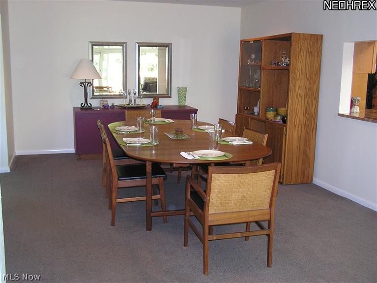 2859 Brainard Road Cleveland, OH 44124 - Photo 10 of 25 Dining room opens to Family room....ideal for entertaining a small family group or a large crowd.