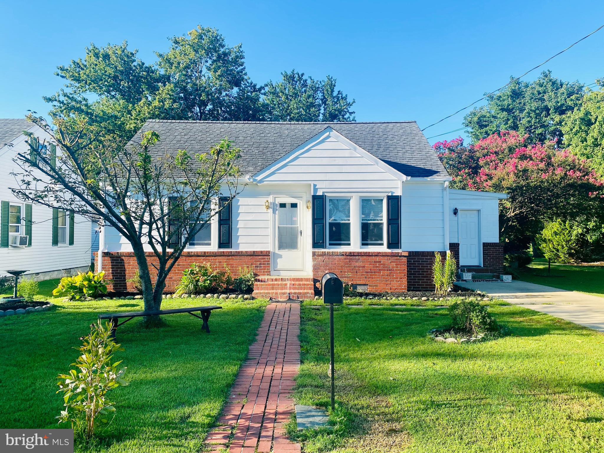 402 Robinson Avenue Cambridge, MD 21613 - Photo 2 of 6