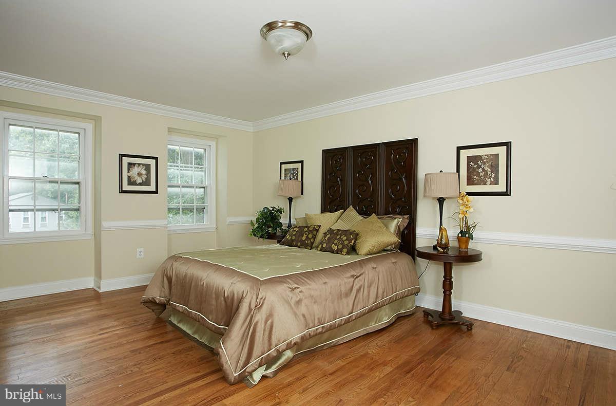 300 Summit Hall Road Gaithersburg, MD 20877 - Photo 17 of 28 Bedroom (Master)