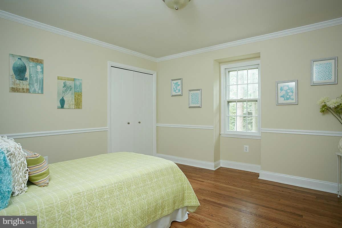 300 Summit Hall Road Gaithersburg, MD 20877 - Photo 8 of 28 Bedroom # 2