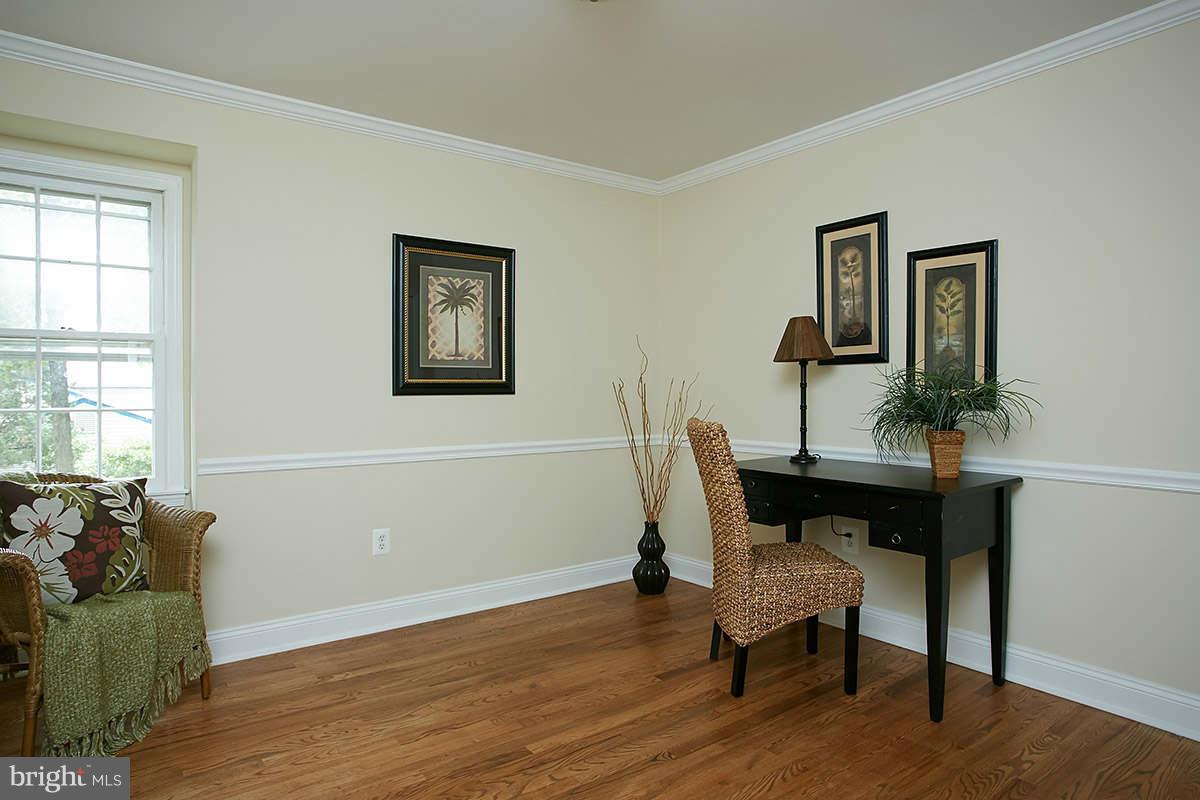 300 Summit Hall Road Gaithersburg, MD 20877 - Photo 10 of 28 Bedroom #4