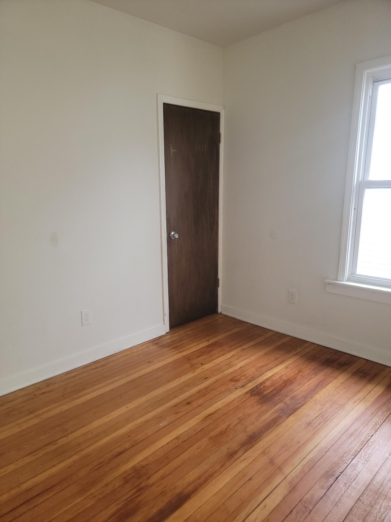 5366 North 36th Street, Unit 5368 Milwaukee, WI 53209 - Photo 7 of 14 Upper unit freshly cleaned