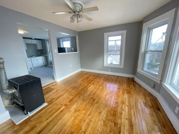 $1,550 | 12 Birch Street, Unit 5, Fitchburg, MA 01420