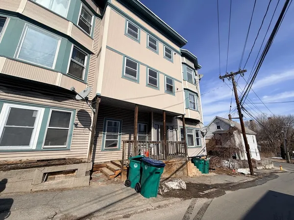 $1,550 | 12 Birch Street, Unit 5, Fitchburg, MA 01420