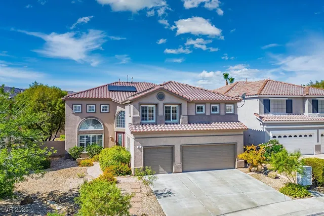 $1,095,000 | 1813 Country Meadows Drive, Henderson, NV 89012