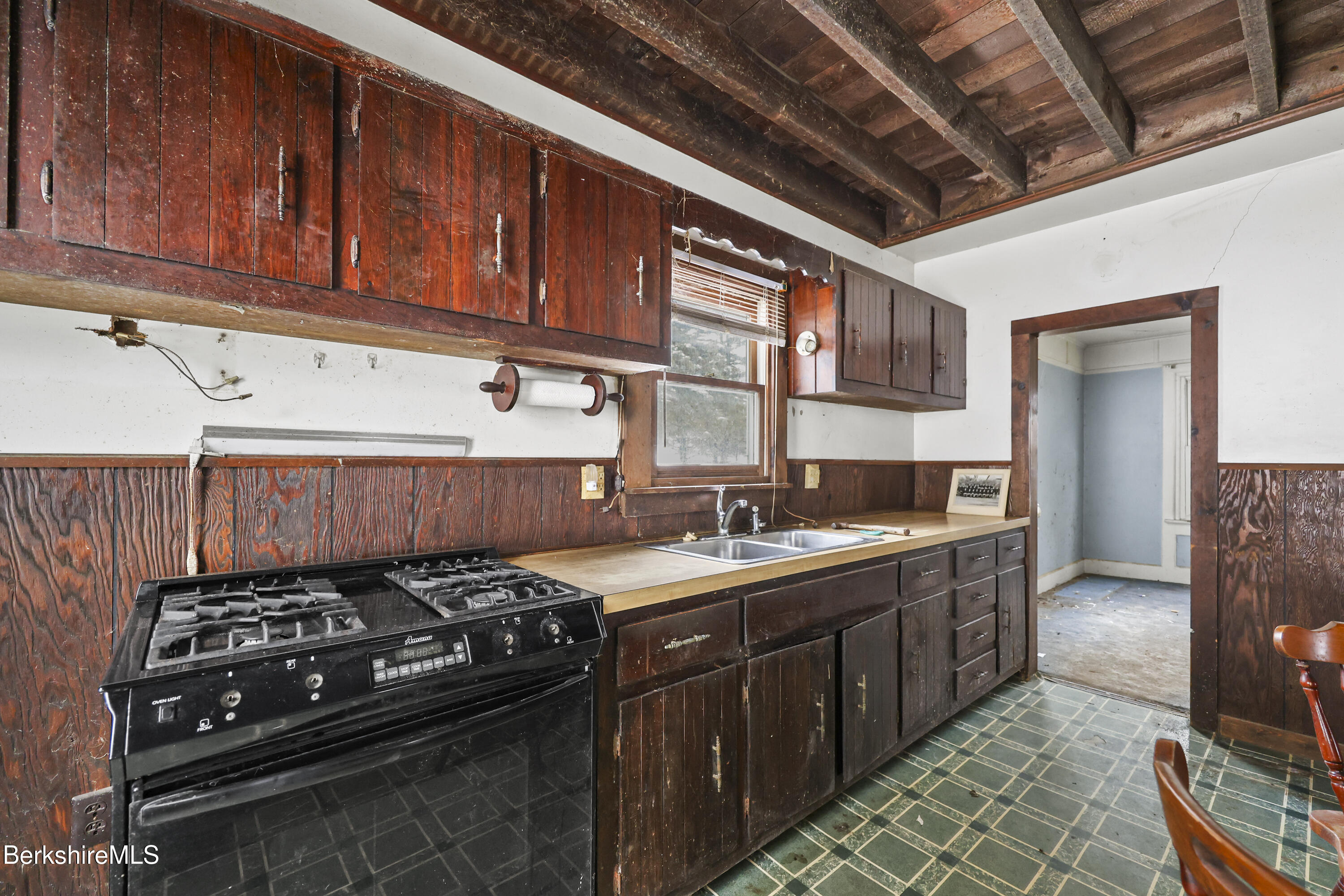 971 North State Road Cheshire, MA 01225 - Photo 13 of 37 65 Kitchen