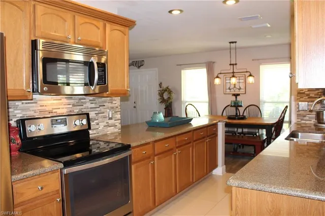 $335,000 | 1605 Oakley Avenue, Fort Myers, FL 33901