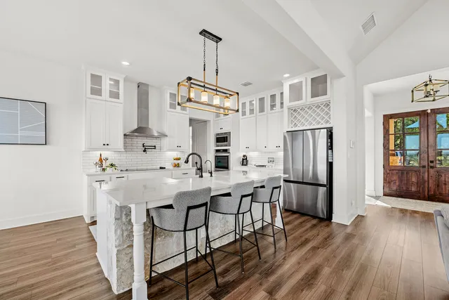 a view of a livingroom with furniture and window