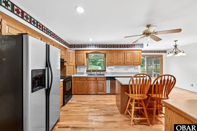 $525,000 | 137 South Street, Moyock, NC 27958