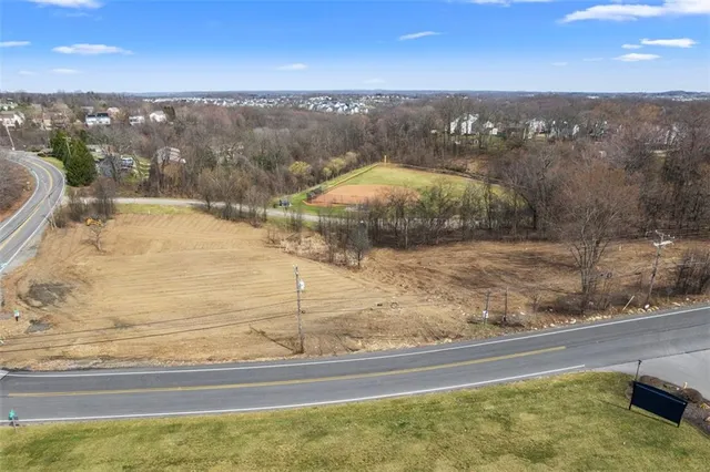 $144,400 | 1 Spring Run Road Extension, Coraopolis, PA 15108