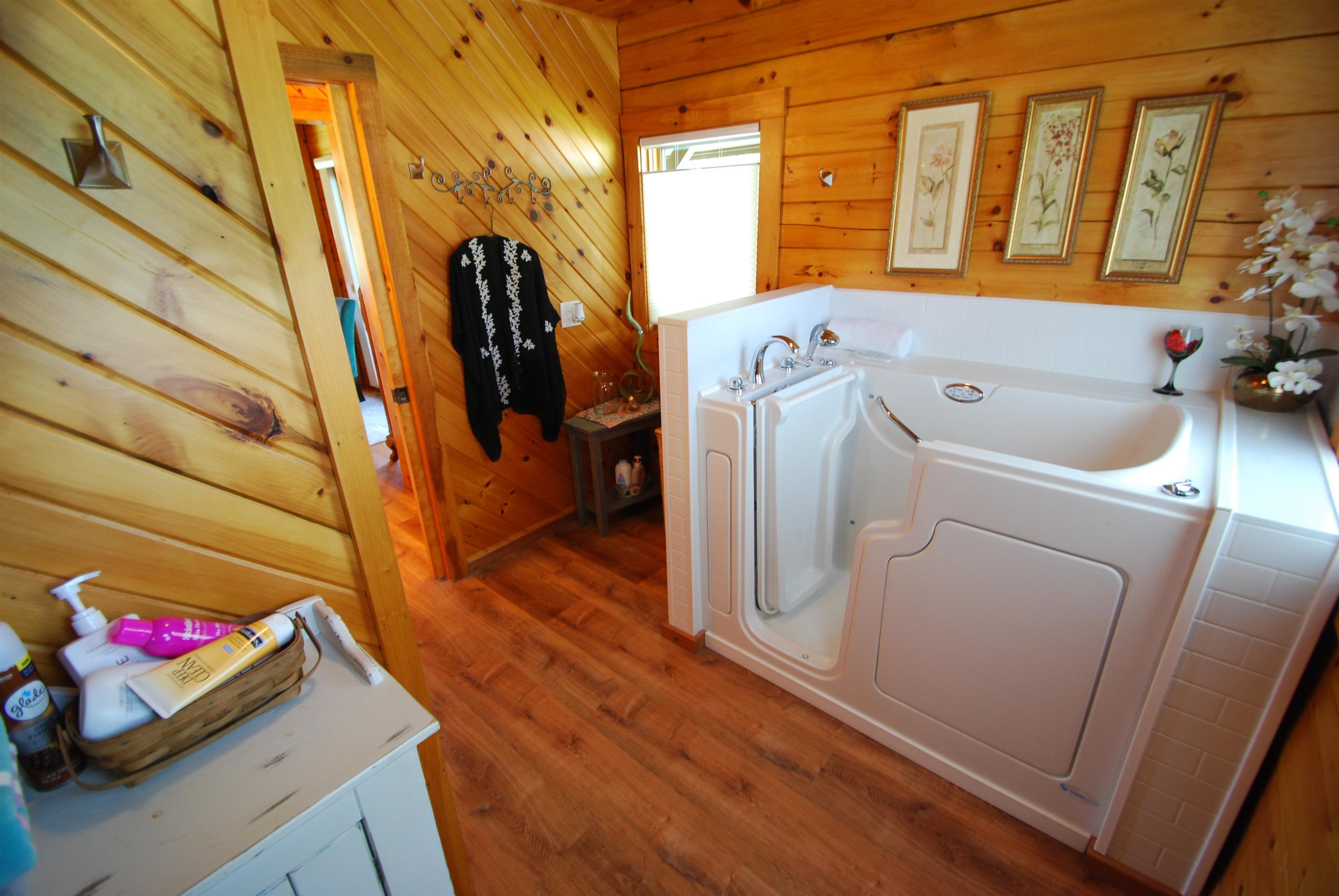 5592 Linksview Way Gladwin, MI 48624 - Photo 37 of 87 1947550-43bf9b5c-5d37-465f-a88c-3c2793f0dd5f.JPG