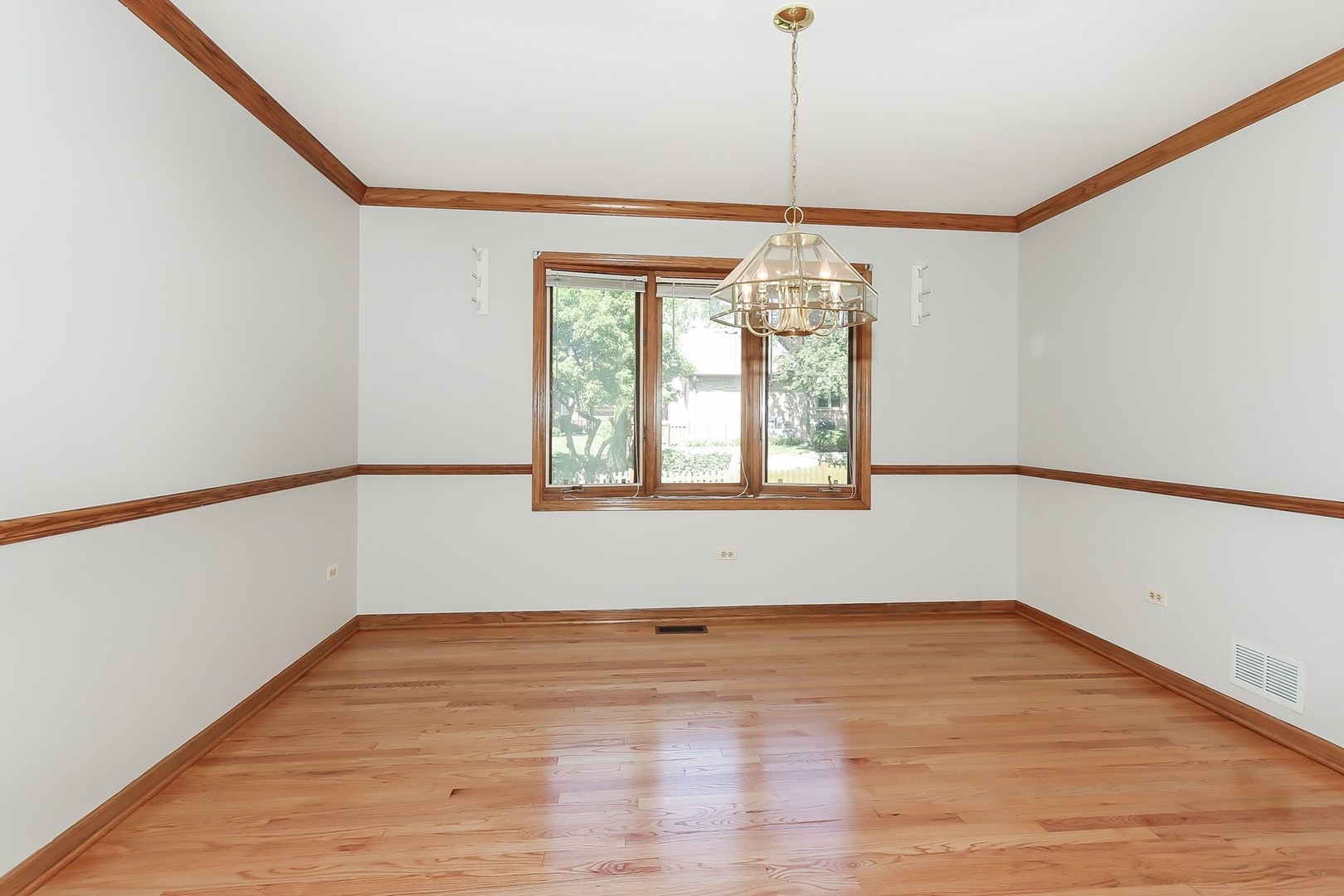 1260 Westridge Place Addison, IL 60101 - Photo 9 of 40