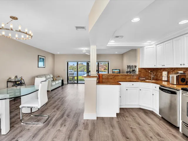 $7,500 | 3474 South Ocean Boulevard, Unit 3, Palm Beach, FL 33480