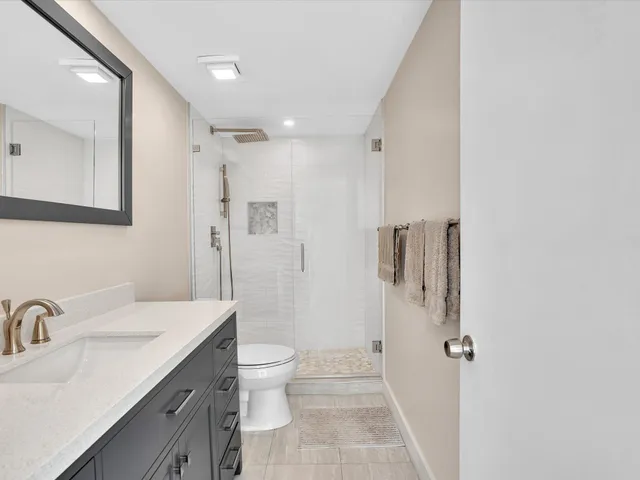 $7,500 | 3474 South Ocean Boulevard, Unit 3, Palm Beach, FL 33480