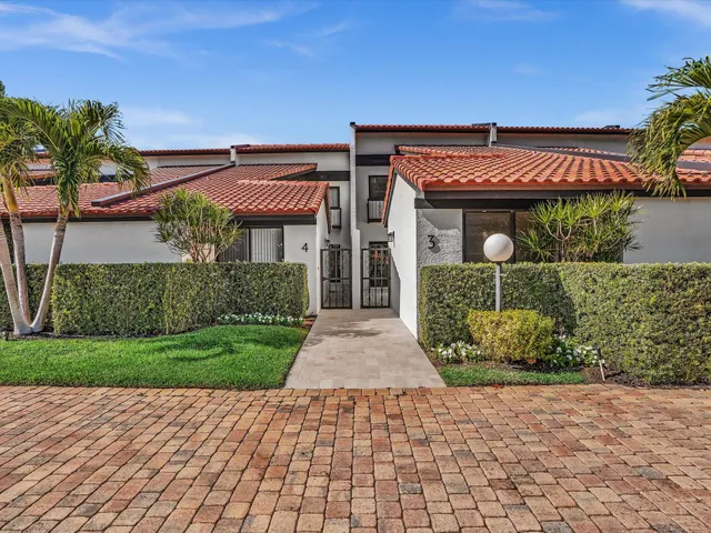 $7,500 | 3474 South Ocean Boulevard, Unit 3, Palm Beach, FL 33480