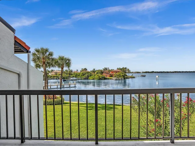 $7,500 | 3474 South Ocean Boulevard, Unit 3, Palm Beach, FL 33480