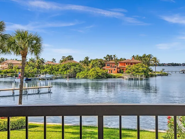 $7,500 | 3474 South Ocean Boulevard, Unit 3, Palm Beach, FL 33480